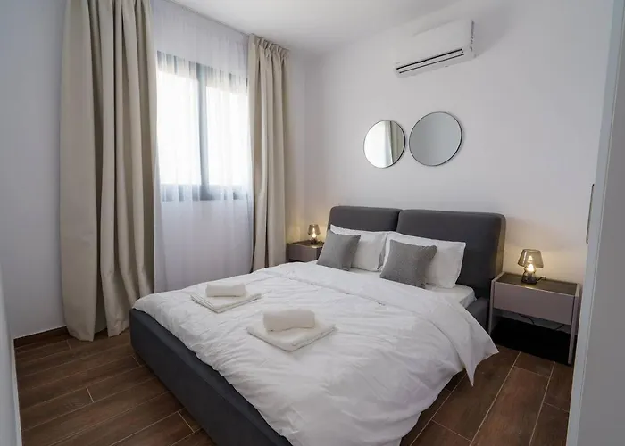 アパート Kalamon Luxury 203 W Pool And Gym Livadhia