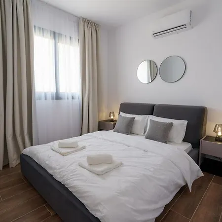 Apartment Kalamon Luxury 203 With Pool Livadhia