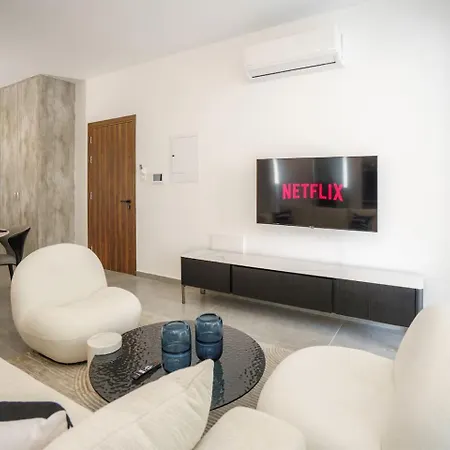 Kalamon Luxury 203 W Pool And Gym Apartmán *