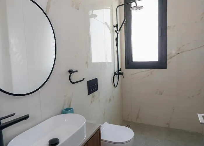 Kalamon Luxury 203 W Pool And Gym Livadhia